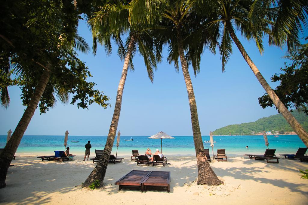 Tuna Bay Island Resort Kampong Pasir Hantu Exterior foto