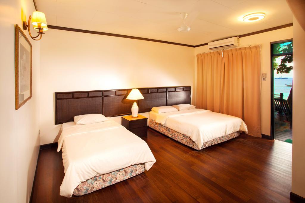 Tuna Bay Island Resort Kampong Pasir Hantu Exterior foto