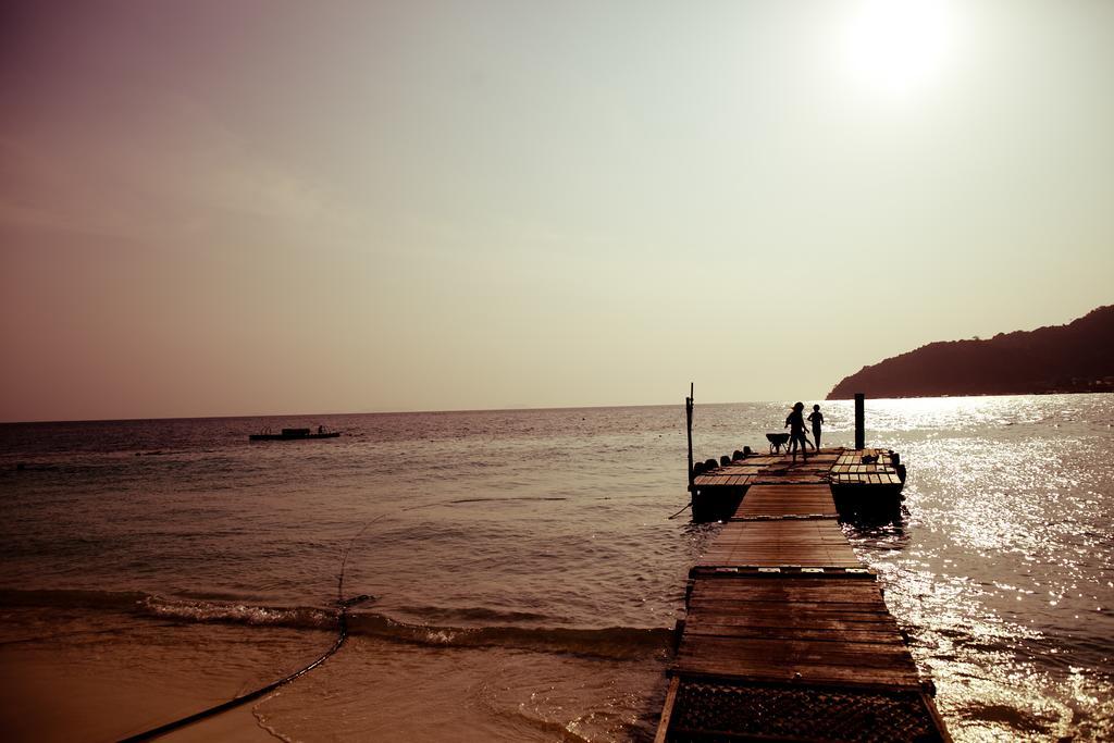Tuna Bay Island Resort Kampong Pasir Hantu Exterior foto